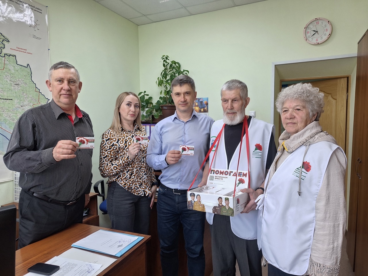 Усть-кубинцы активно участвуют во всероссийской акции «Красная гвоздика».