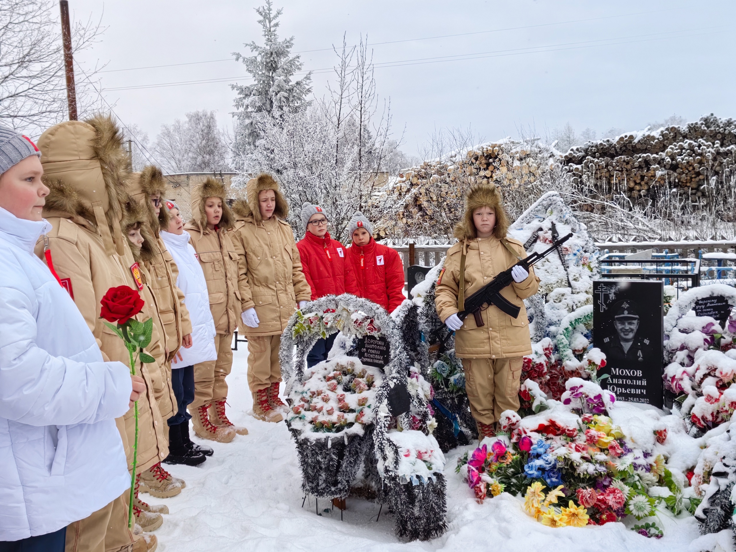 Усть-кубинские школьники чтят память участников спецоперации Анатолия Мохова и Леонида Кокорева.