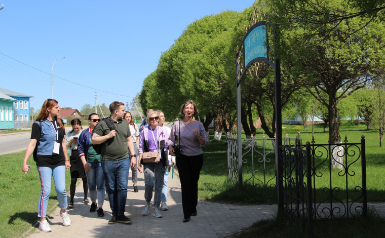 Шесть тысяч вологодских школьников отправятся в путешествие по региону. Шесть тысяч вологодских школьников отправятся в путешествие по региону.
