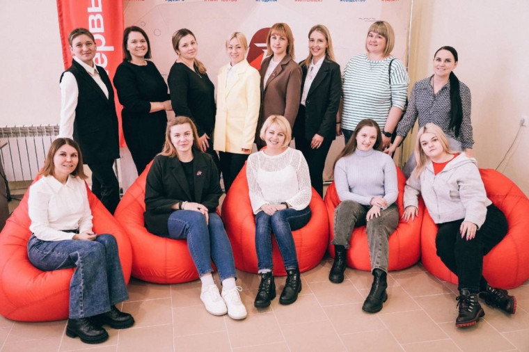 Три стажировки для специалистов сферы молодежной политики состоялись в течение 2023 года. Три стажировки для специалистов сферы молодежной политики состоялись в течение 2023 года.