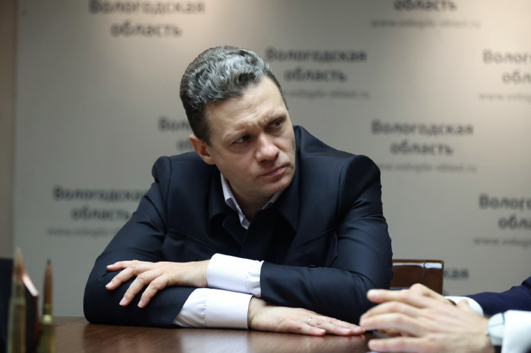На «Прямую линию» с врио Губернатора Вологодской области уже поступило свыше 370 вопросов. На «Прямую линию» с врио Губернатора Вологодской области уже поступило свыше 370 вопросов.