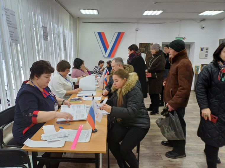 Дан старт первому дню голосования на выборах президента России. В регионе открыты все избирательные участки.. Дан старт первому дню голосования на выборах президента России. В регионе открыты все избирательные участки..