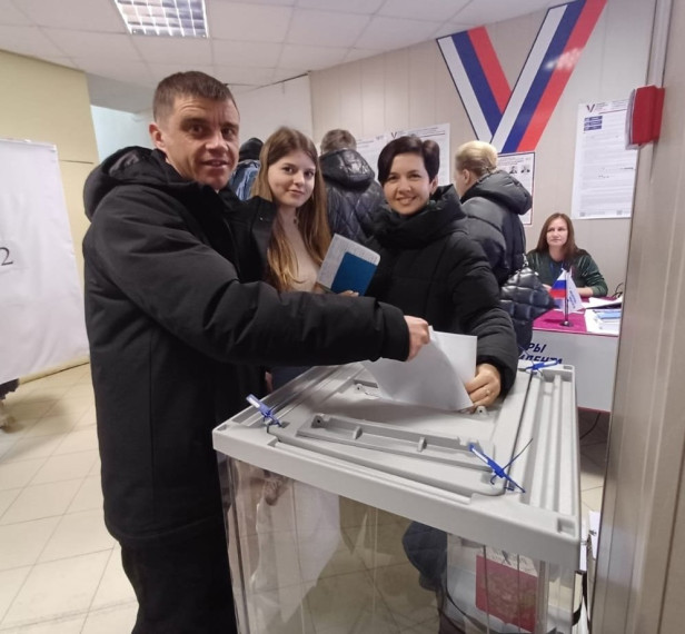 Первый день голосования на выборах Президента России в самом разгаре!. Первый день голосования на выборах Президента России в самом разгаре!.