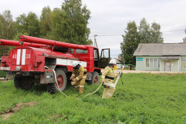 В лесах области установлен средний класс пожарной опасности. В лесах области установлен средний класс пожарной опасности.